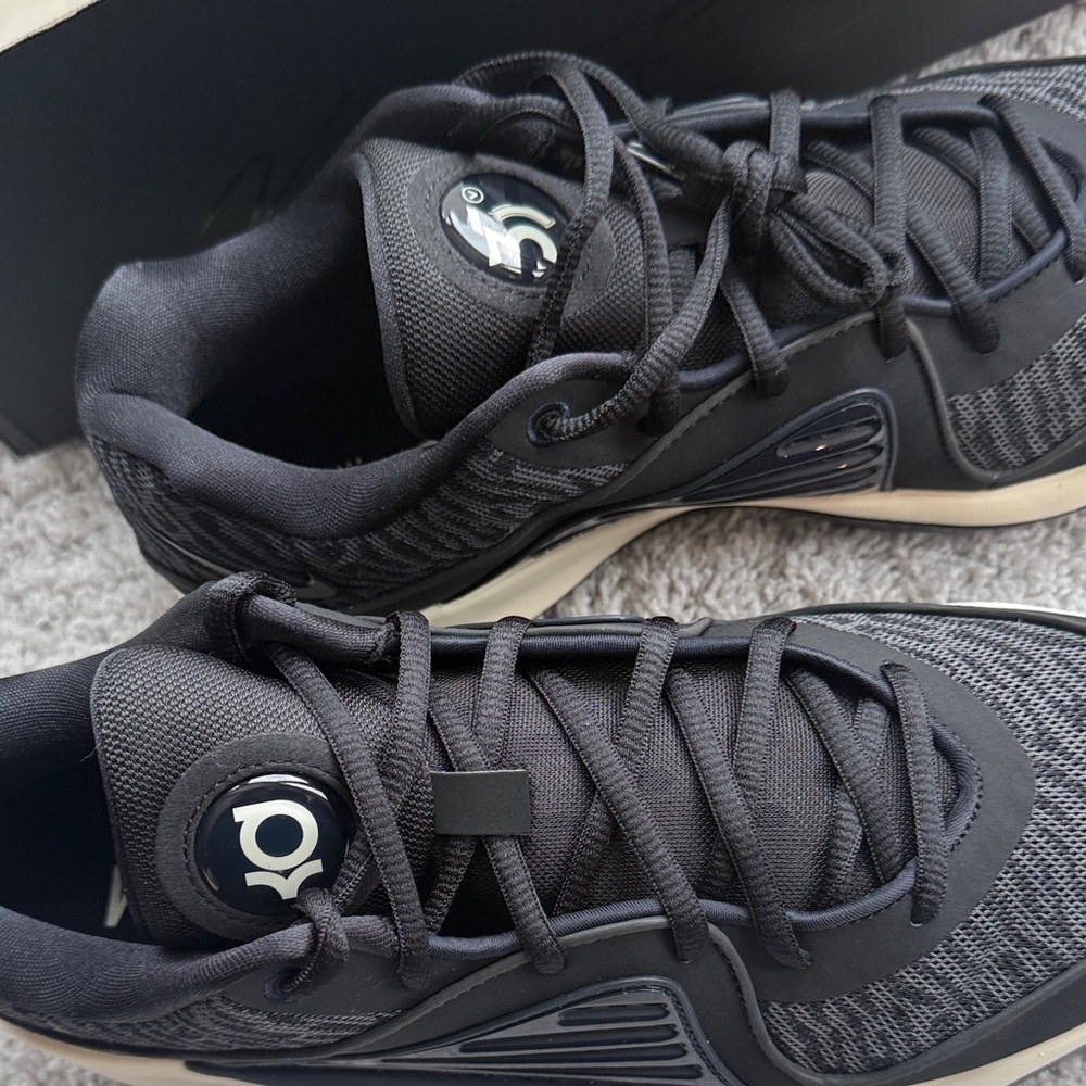Nike KD 16 NRG 'Boardroom Size 10 NWT - Picture 5 of 12